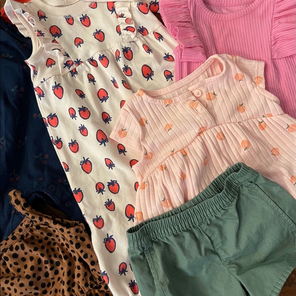 Baby Girl Cloths Bundle - Picture 6 of 7